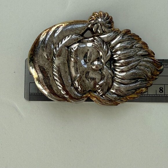 Vintage Santa Claus Face Brooch Pin Silver & Gold Tone Metal Christmas Jewelry - Picture 3 of 4